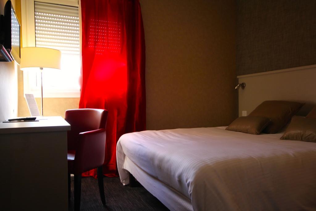 Hotel D'Arcins Latresne 객실 사진